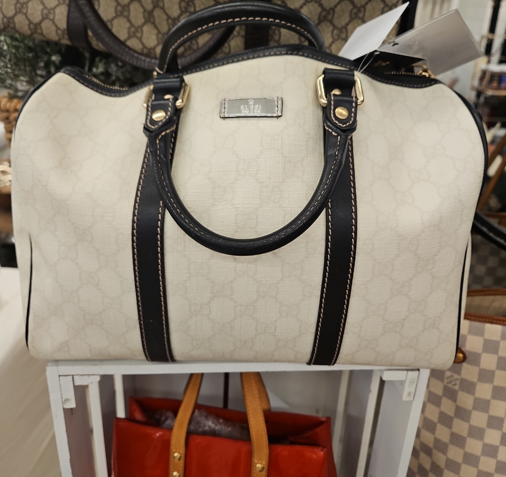 Gucci Cream and Black Luxury Handbag
